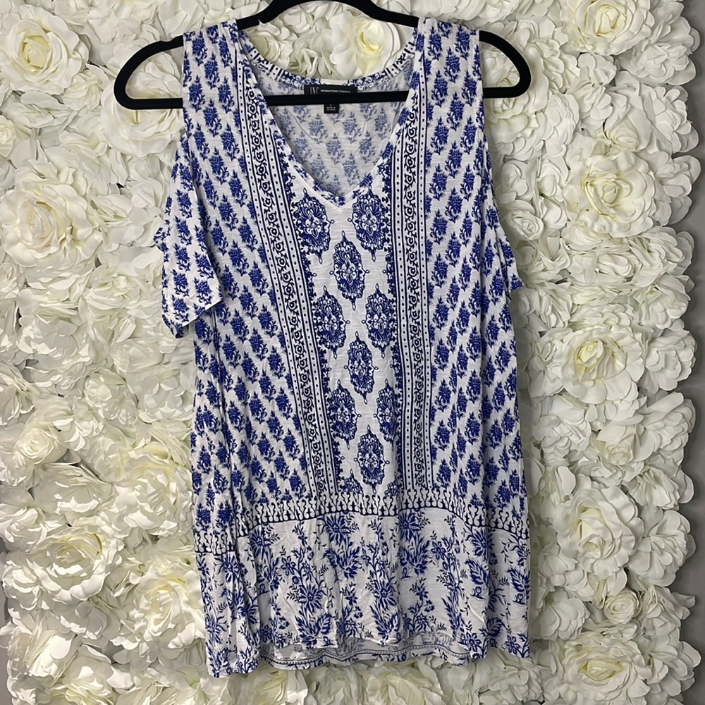 INC woman’s top